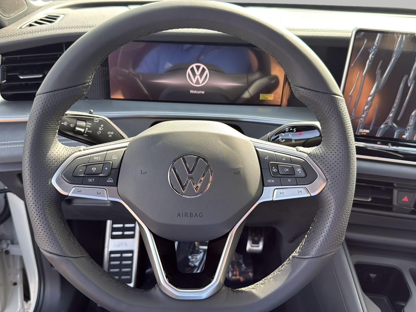 2026 Volkswagen Tiguan SE R-Line Black 4MOTION
