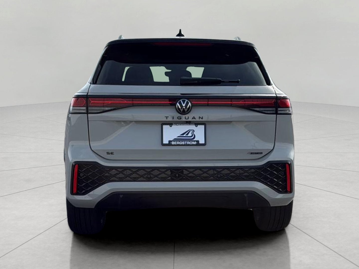 2026 Volkswagen Tiguan SE R-Line Black 4MOTION