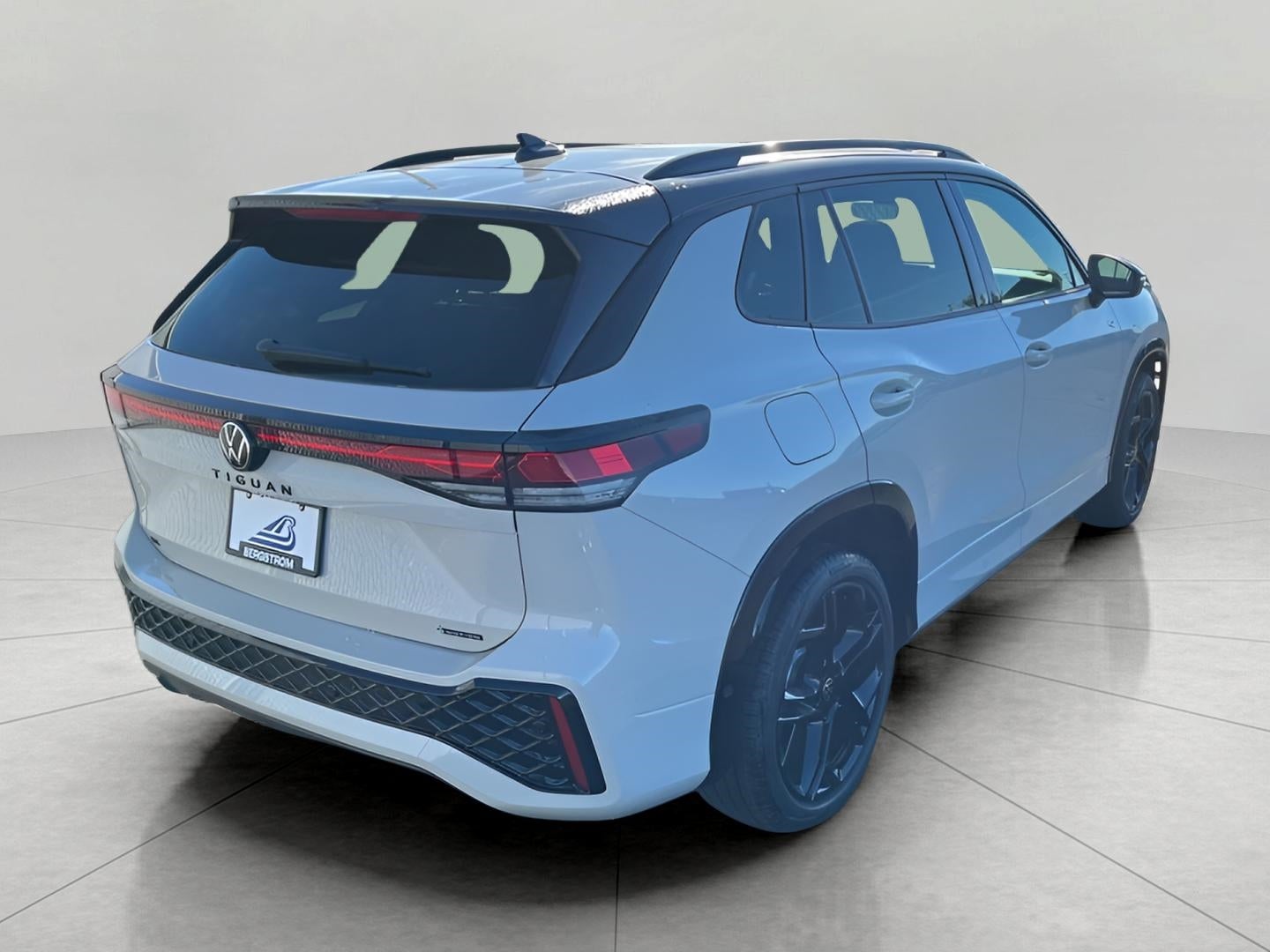 2026 Volkswagen Tiguan 2.0T SE R-Line Black 4MOTION