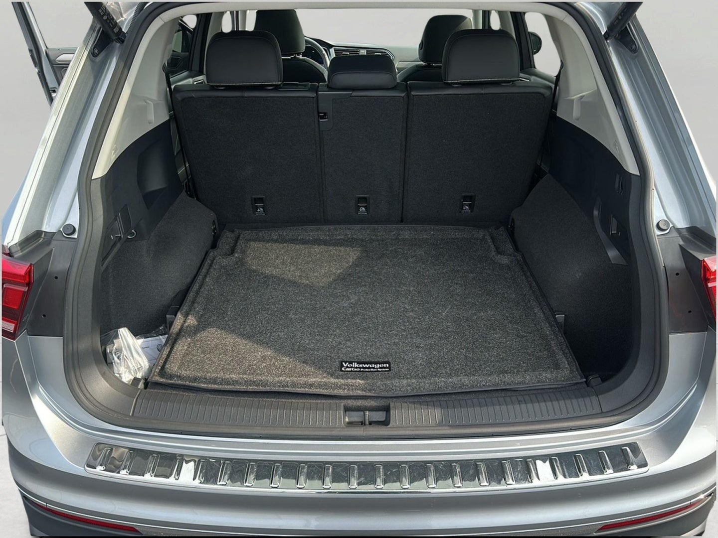 2024 Volkswagen Tiguan 2.0T SE 4MOTION