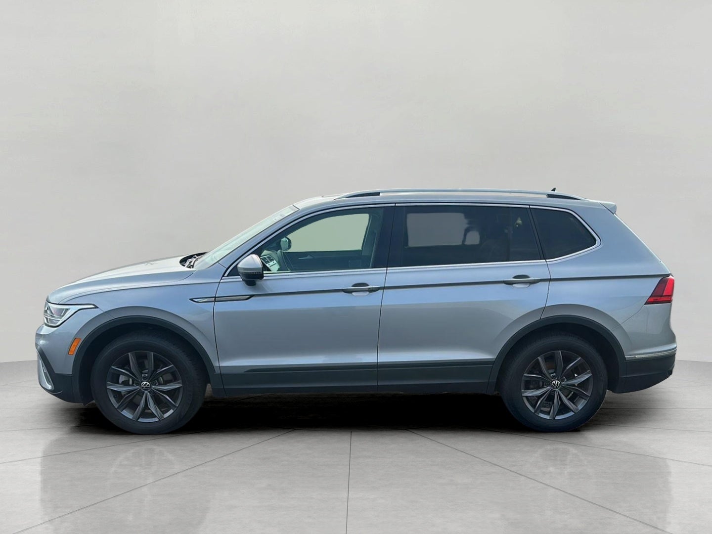 2024 Volkswagen Tiguan 2.0T SE 4MOTION