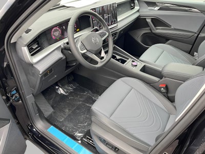 2025 Volkswagen Tiguan 2.0T SE 4MOTION