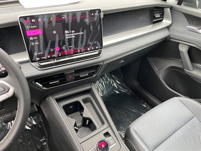 2025 Volkswagen Tiguan 2.0T SE 4MOTION