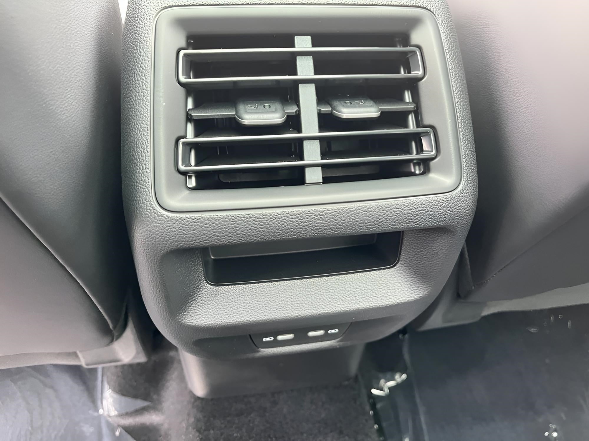 2025 Volkswagen Tiguan 2.0T SE 4MOTION