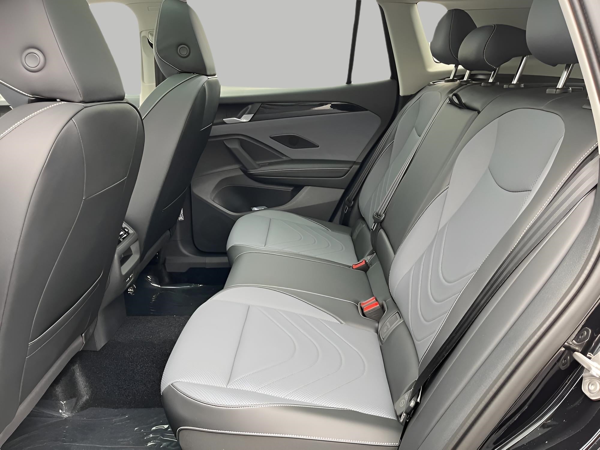 2025 Volkswagen Tiguan 2.0T SE 4MOTION