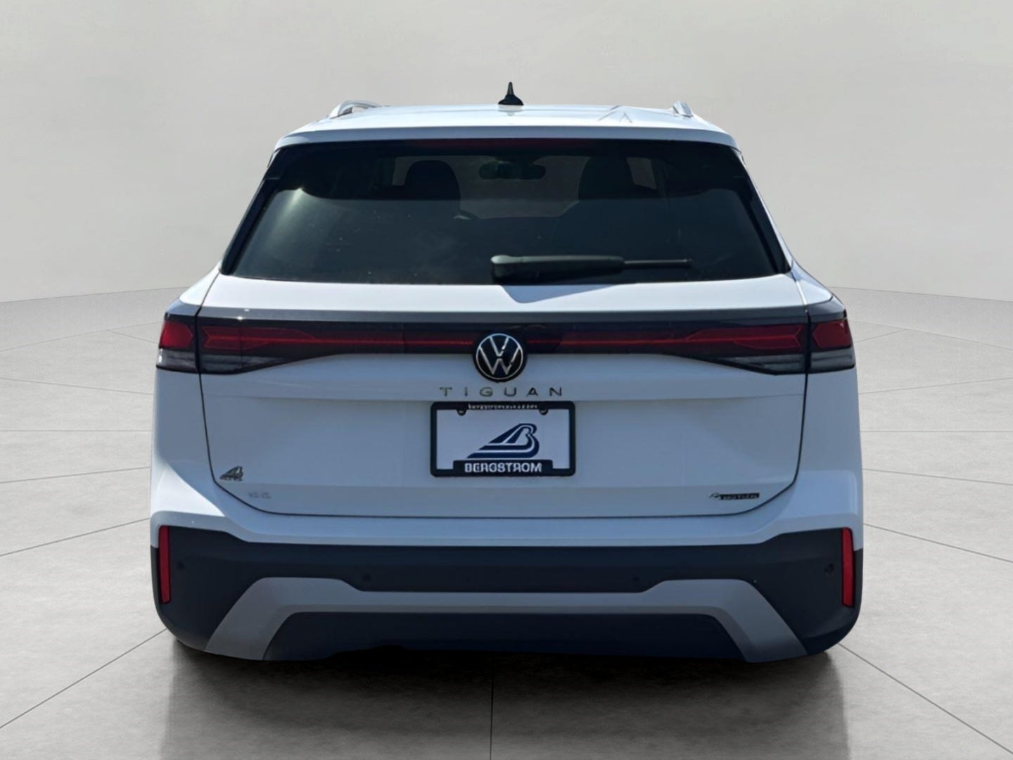 2026 Volkswagen Tiguan SE 4MOTION