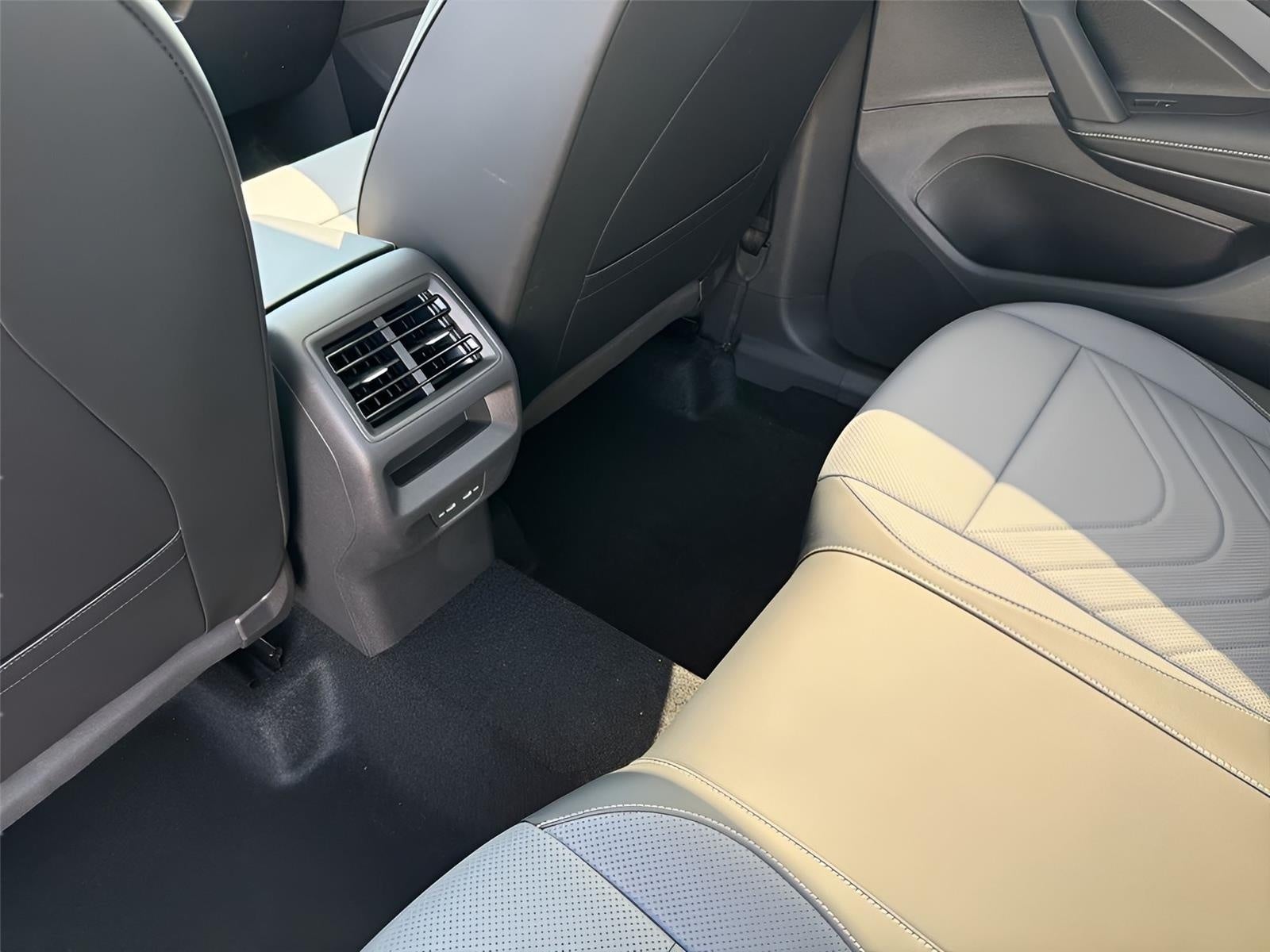 2026 Volkswagen Tiguan SE 4MOTION