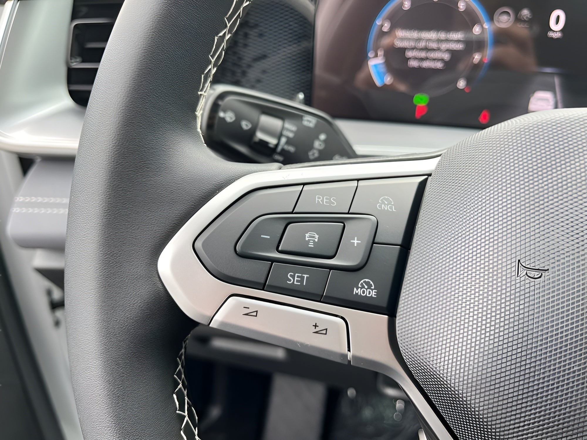 2026 Volkswagen Tiguan SE 4MOTION