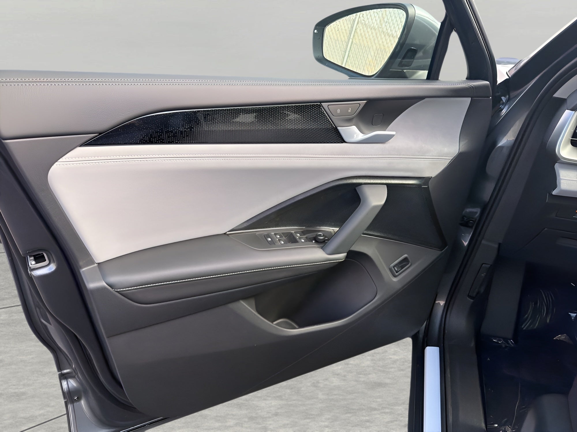 2026 Volkswagen Tiguan SE 4MOTION