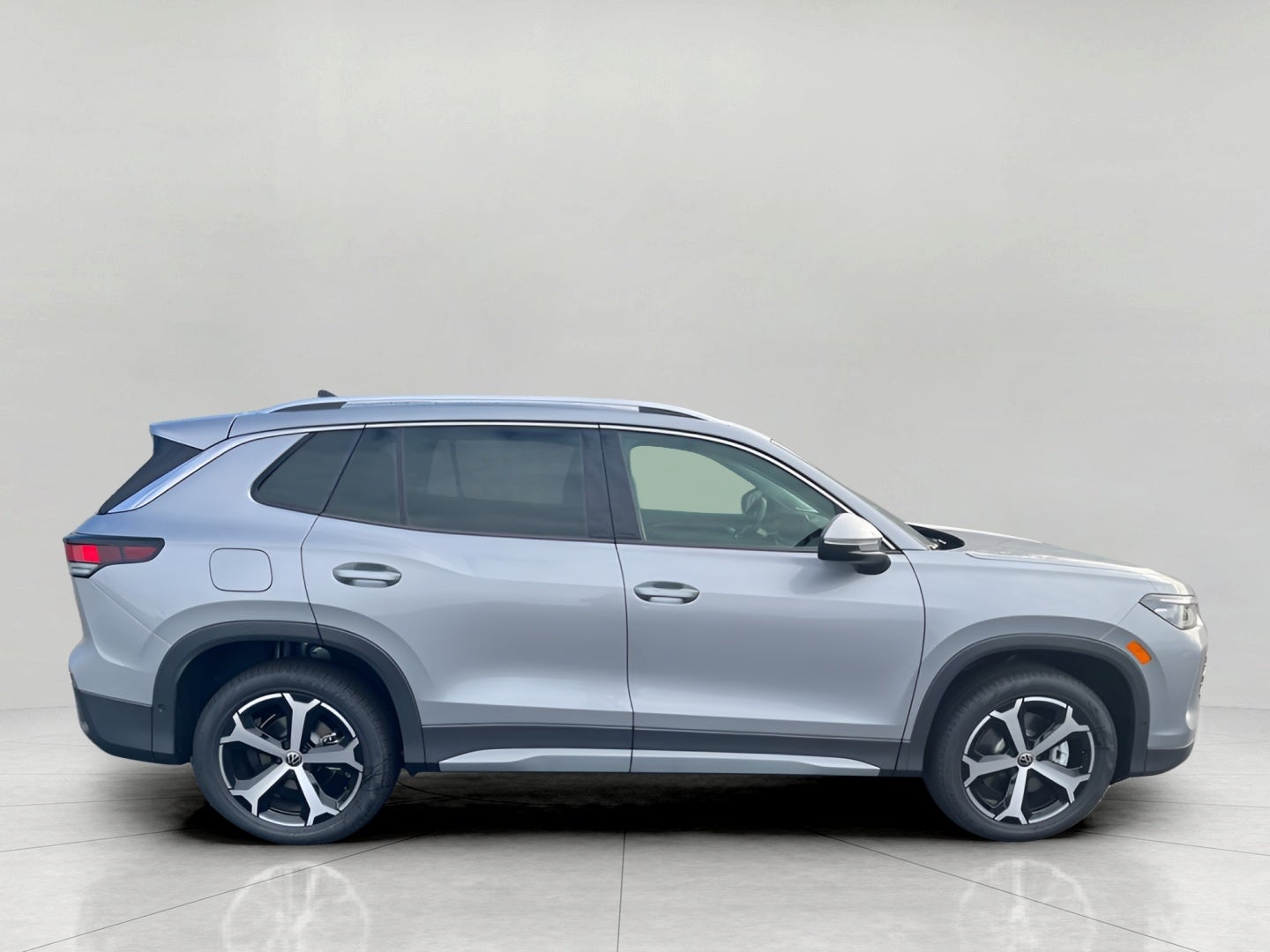 2026 Volkswagen Tiguan SE 4MOTION