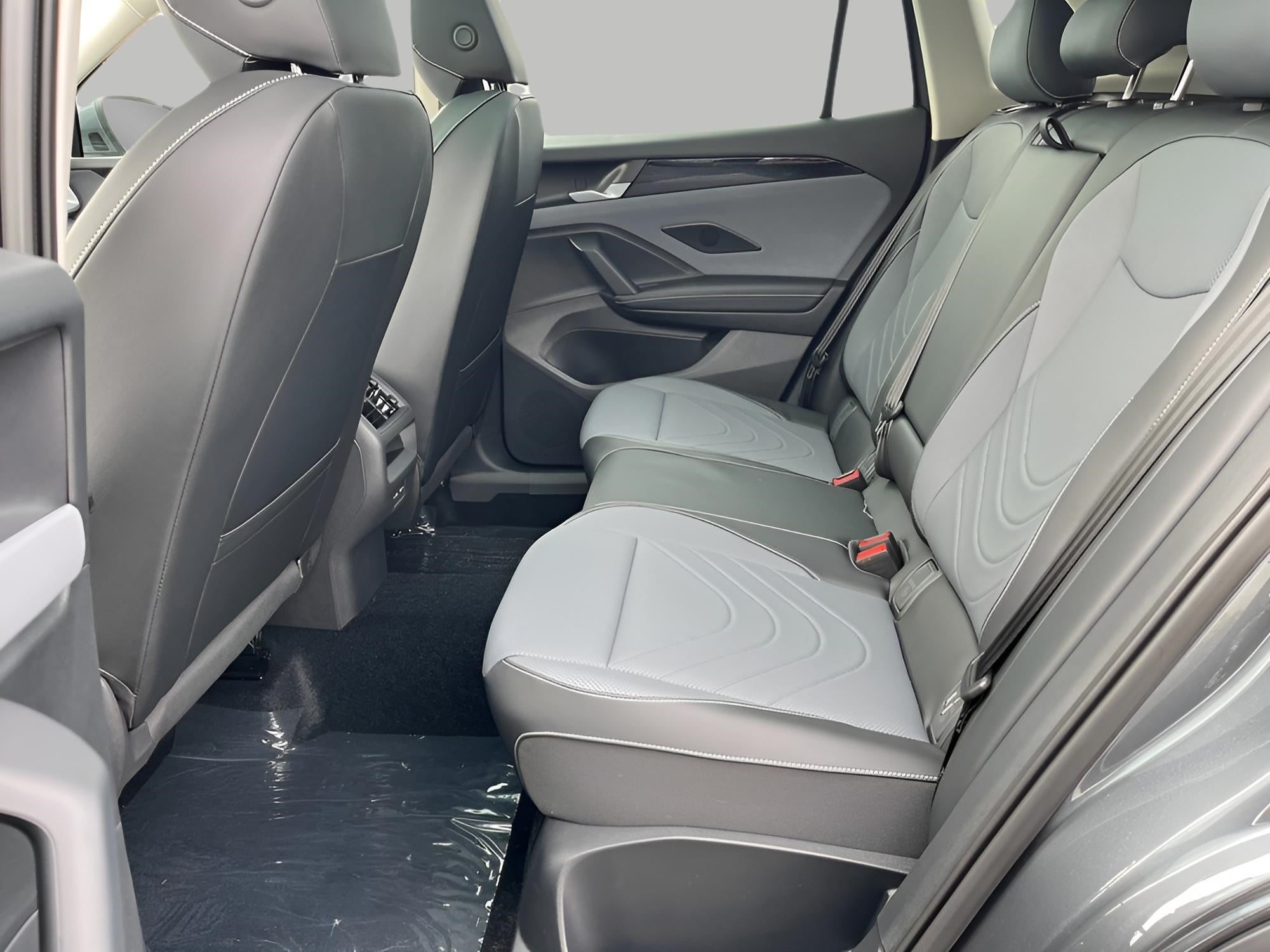 2025 Volkswagen Tiguan 2.0T SE 4MOTION