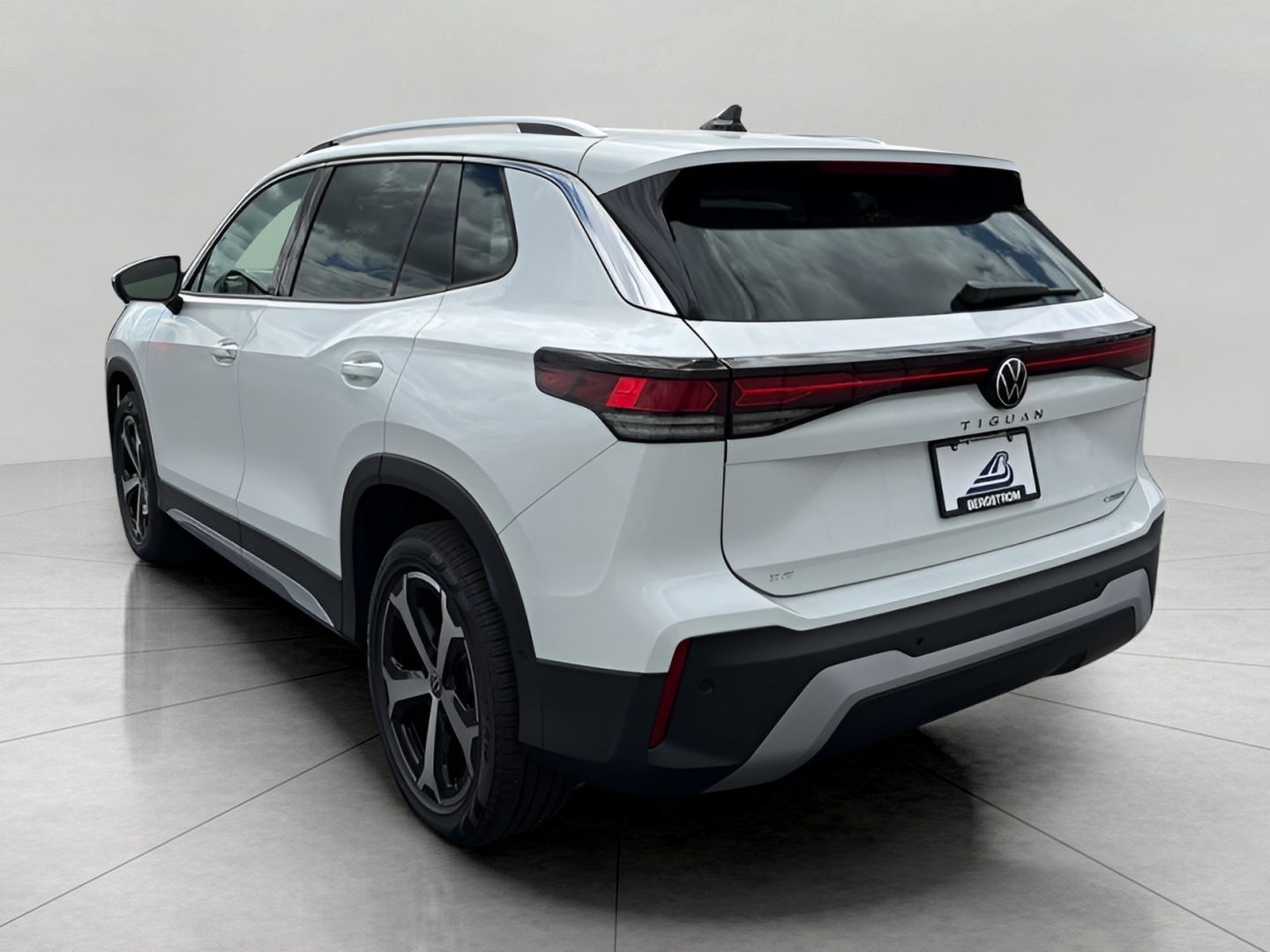 2026 Volkswagen Tiguan SE 4MOTION