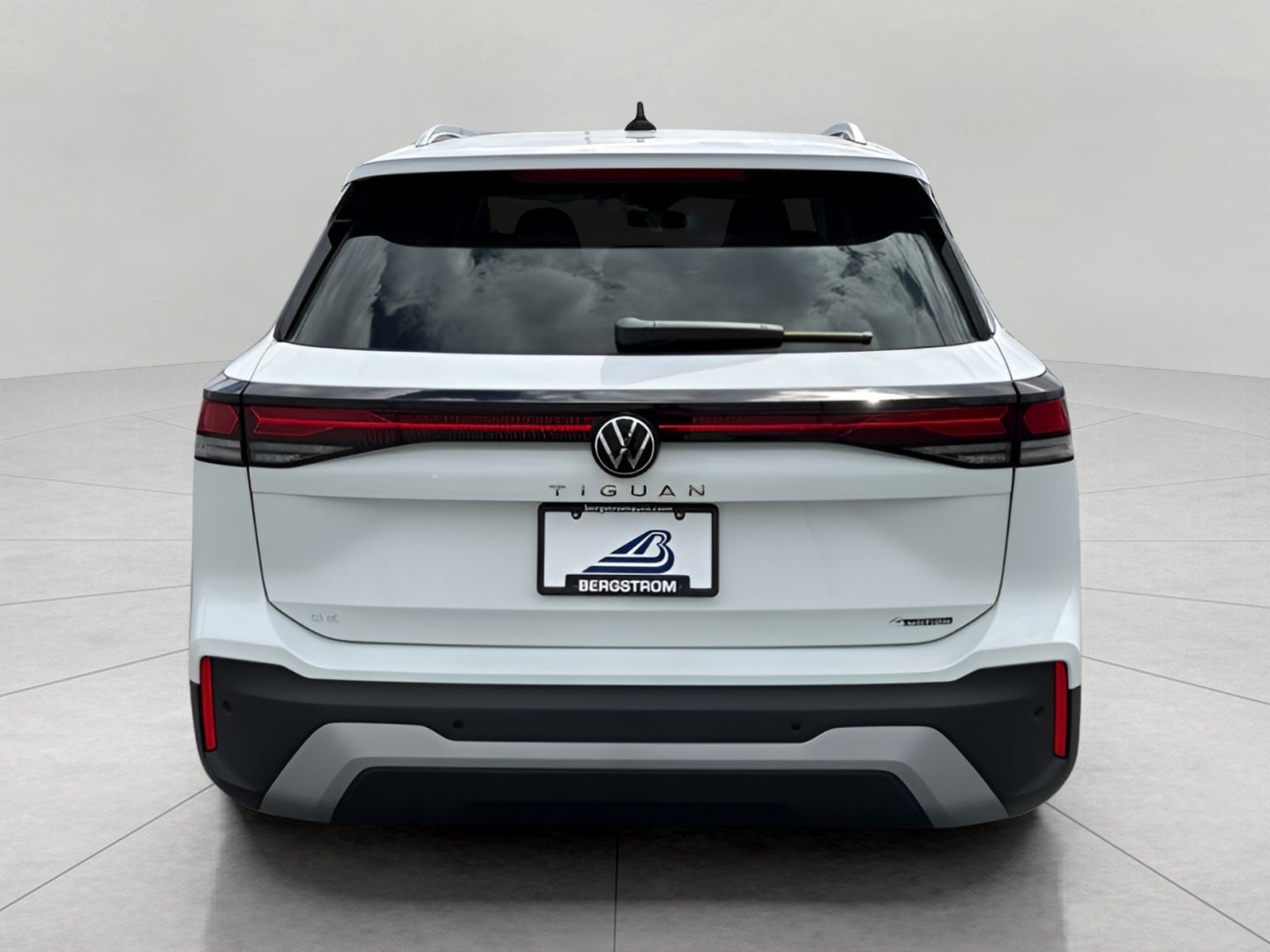 2026 Volkswagen Tiguan SE 4MOTION