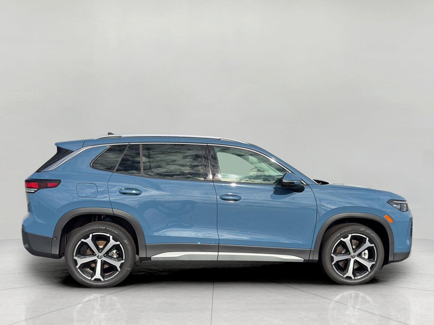 2026 Volkswagen Tiguan SE 4MOTION