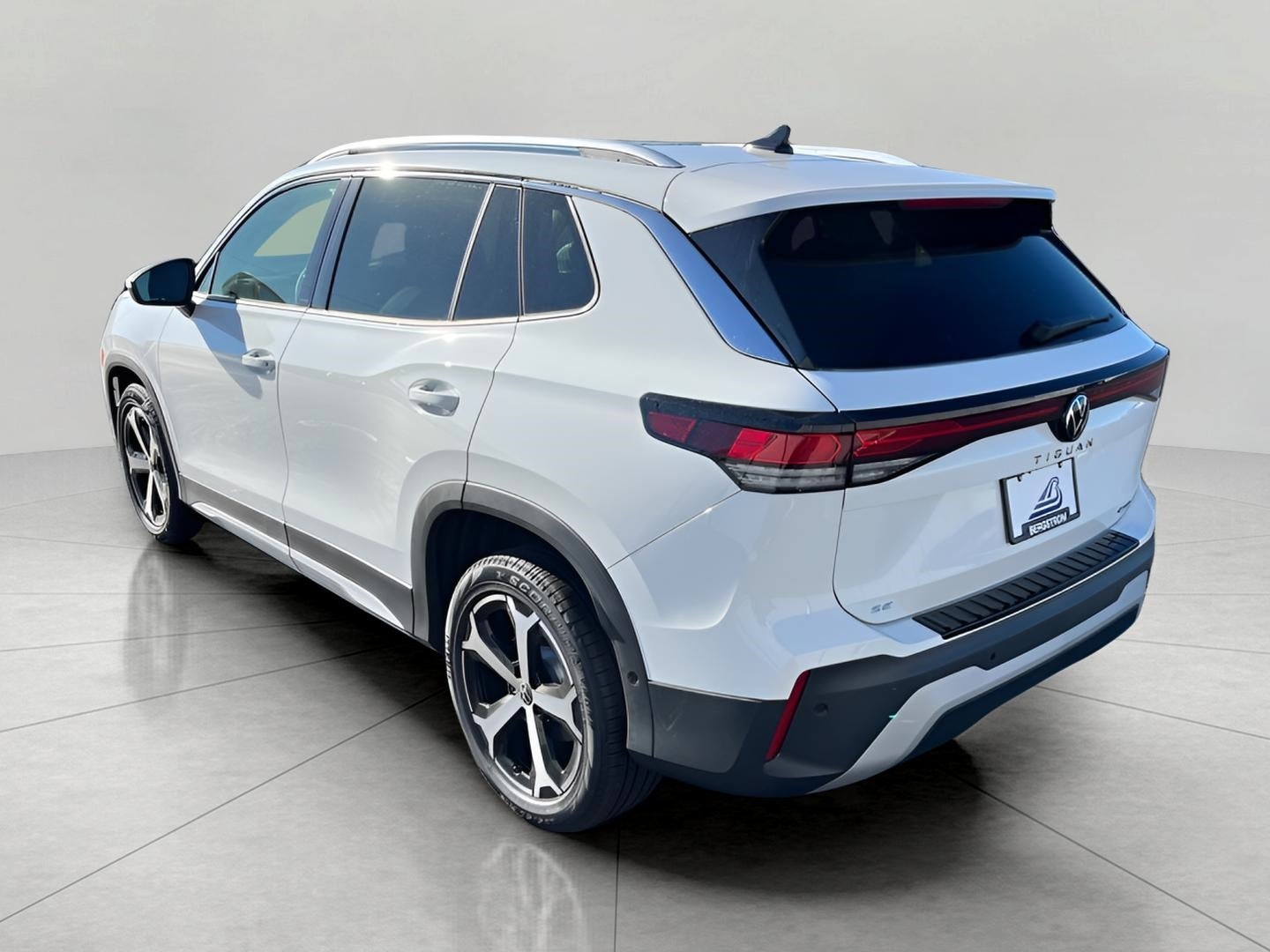 2025 Volkswagen Tiguan 2.0T SE 4MOTION