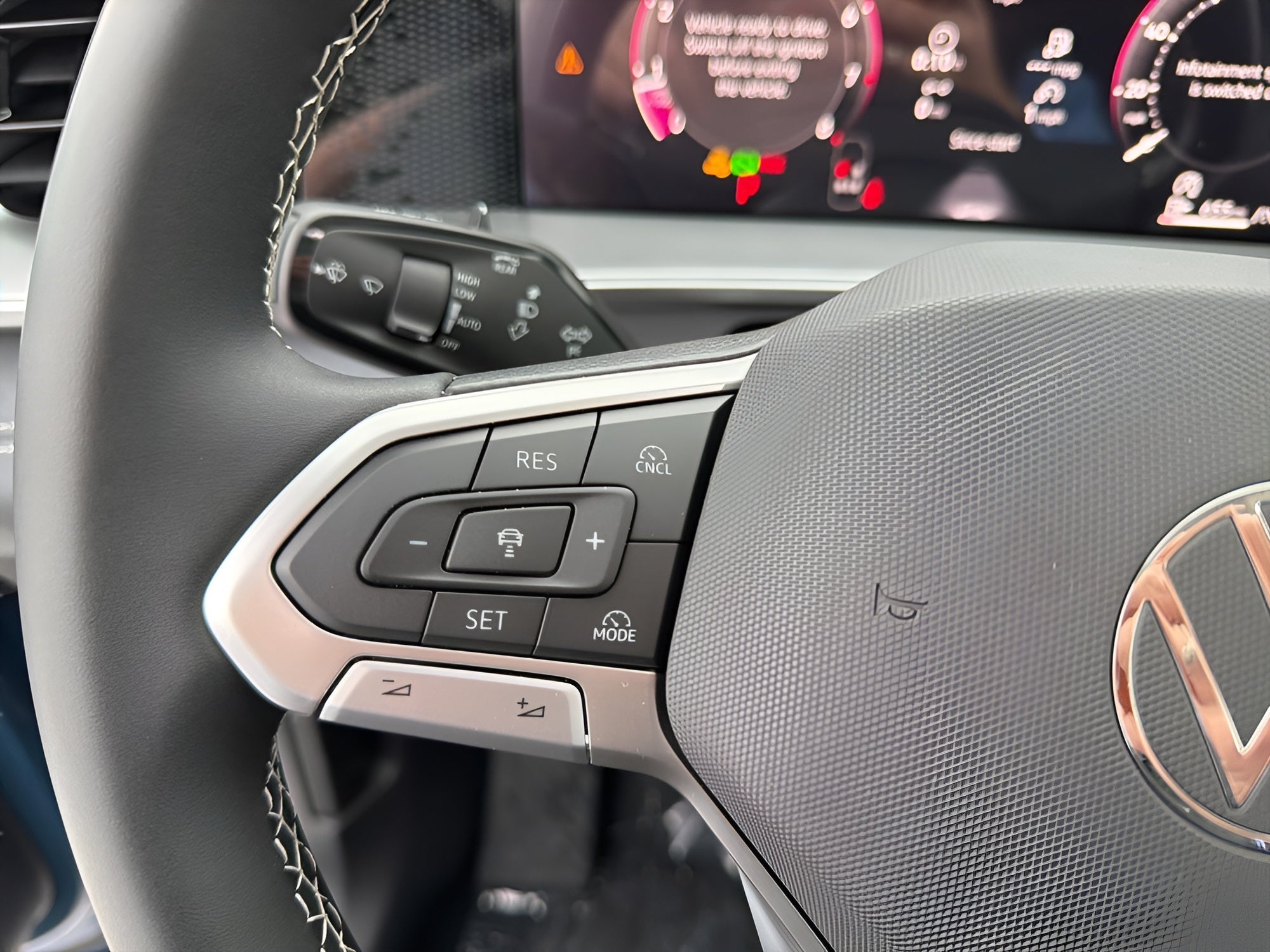 2026 Volkswagen Tiguan 2.0T SE 4MOTION