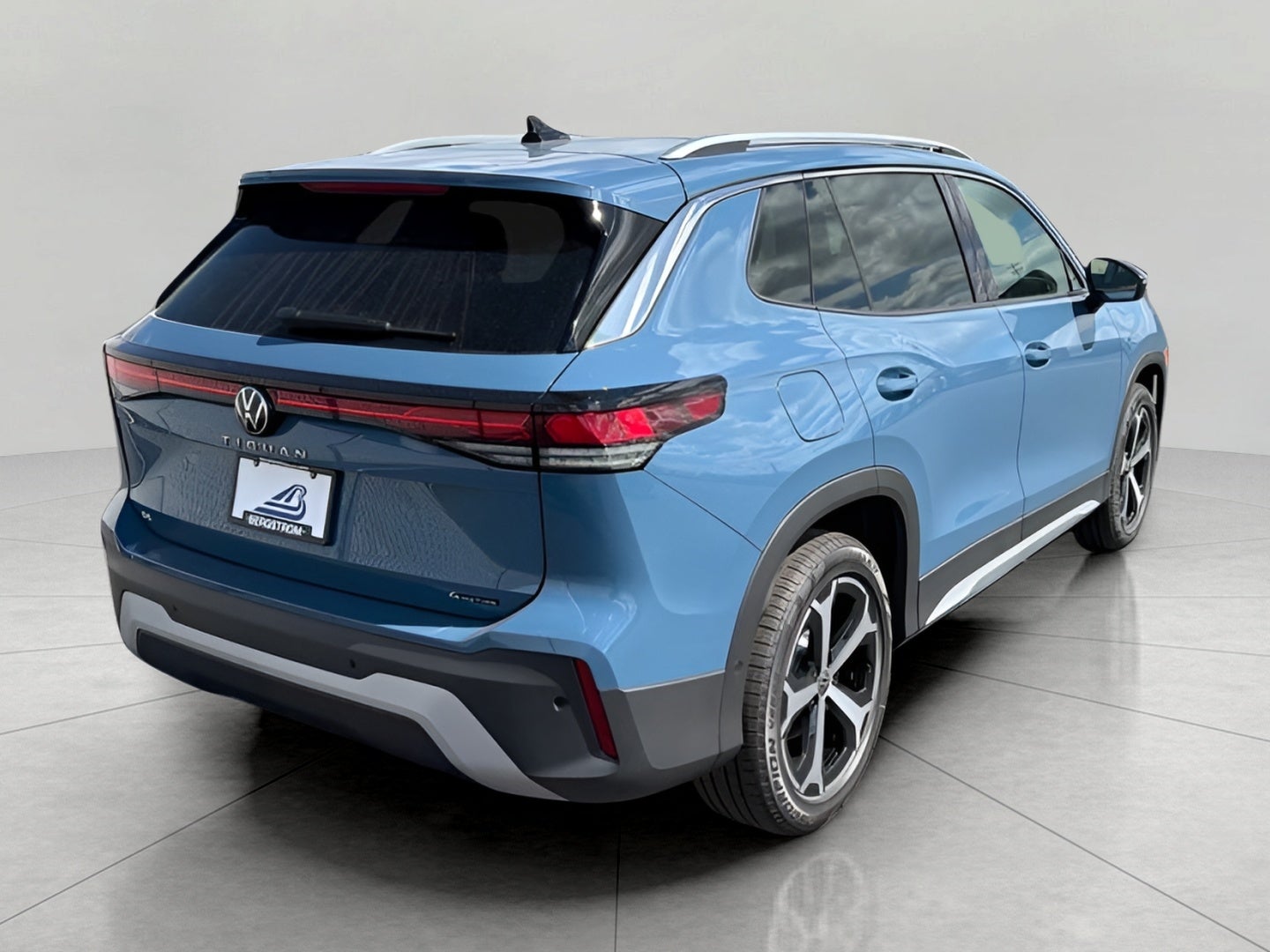 2026 Volkswagen Tiguan SE 4MOTION