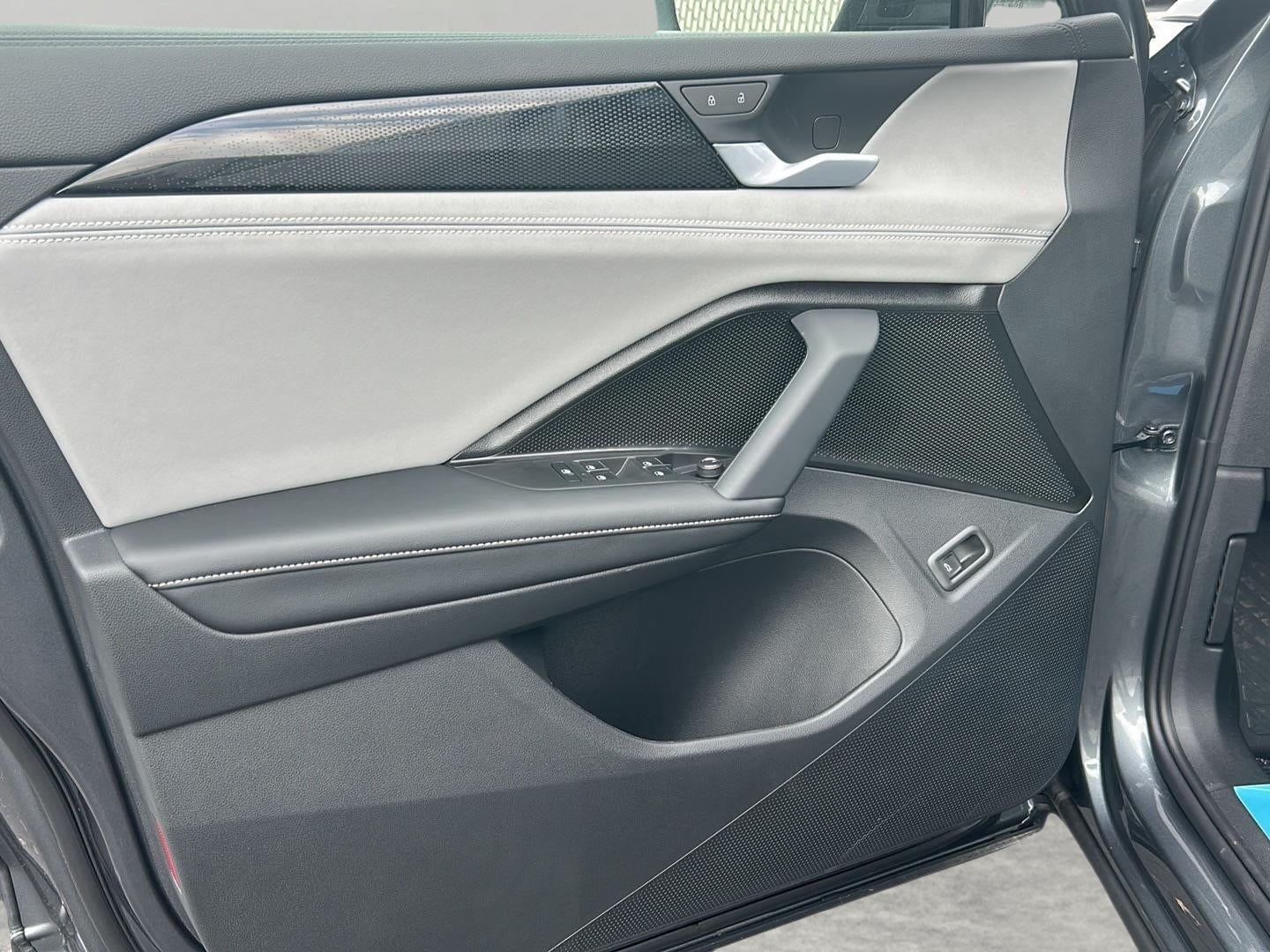 2026 Volkswagen Tiguan SE 4MOTION