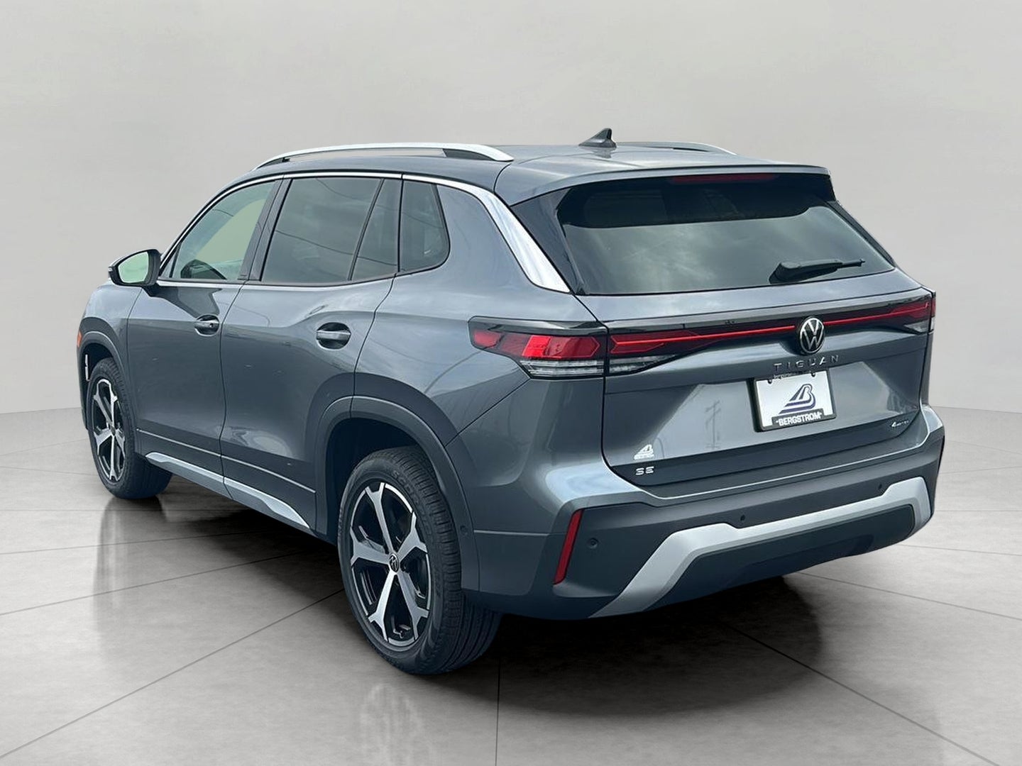 2026 Volkswagen Tiguan SE 4MOTION