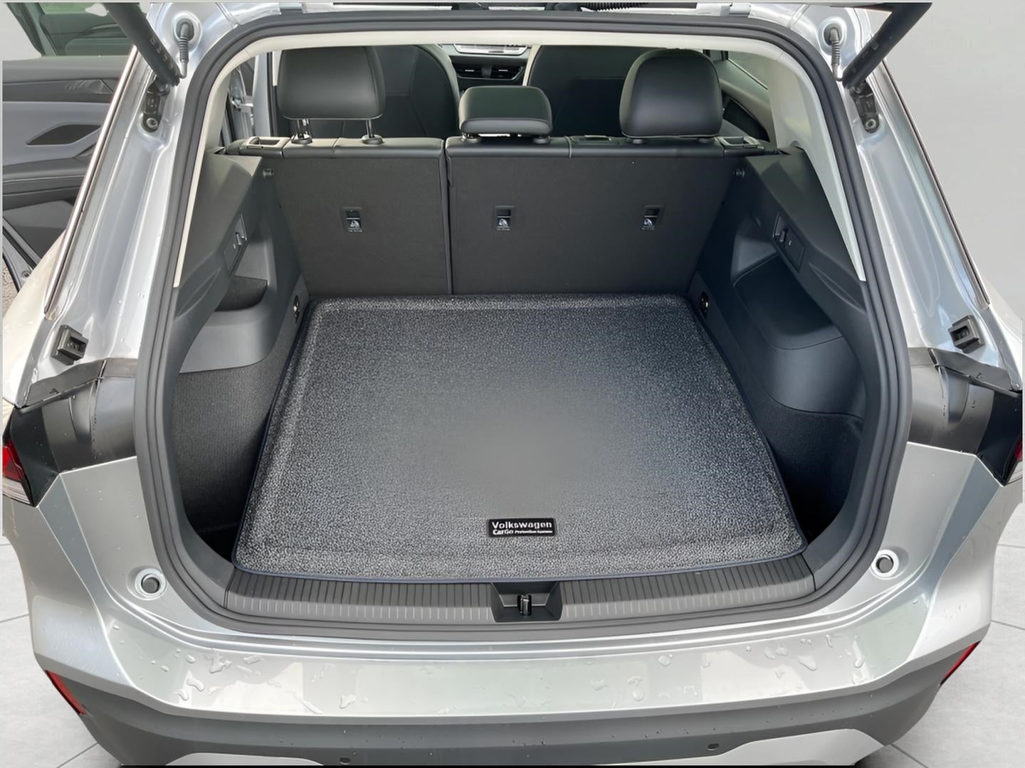 2025 Volkswagen Tiguan 2.0T SE 4MOTION