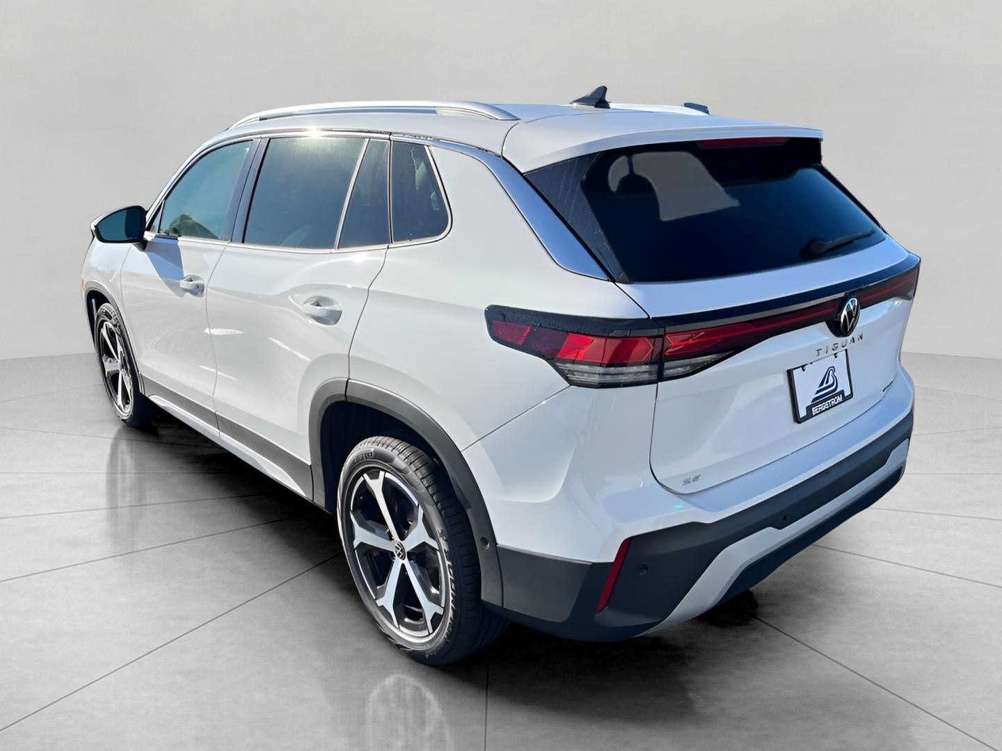 2025 Volkswagen Tiguan 2.0T SE 4MOTION