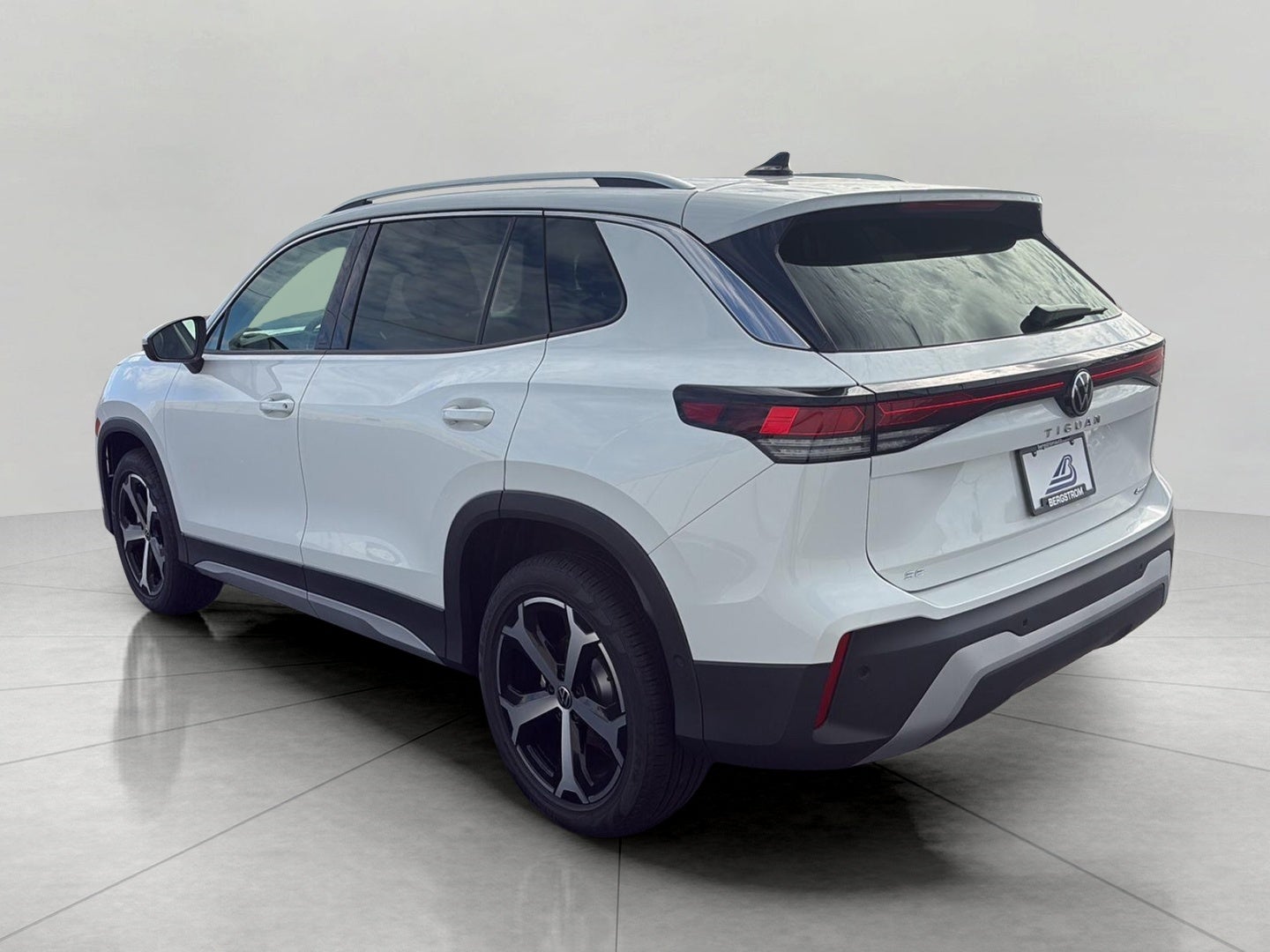 2026 Volkswagen Tiguan SE 4MOTION