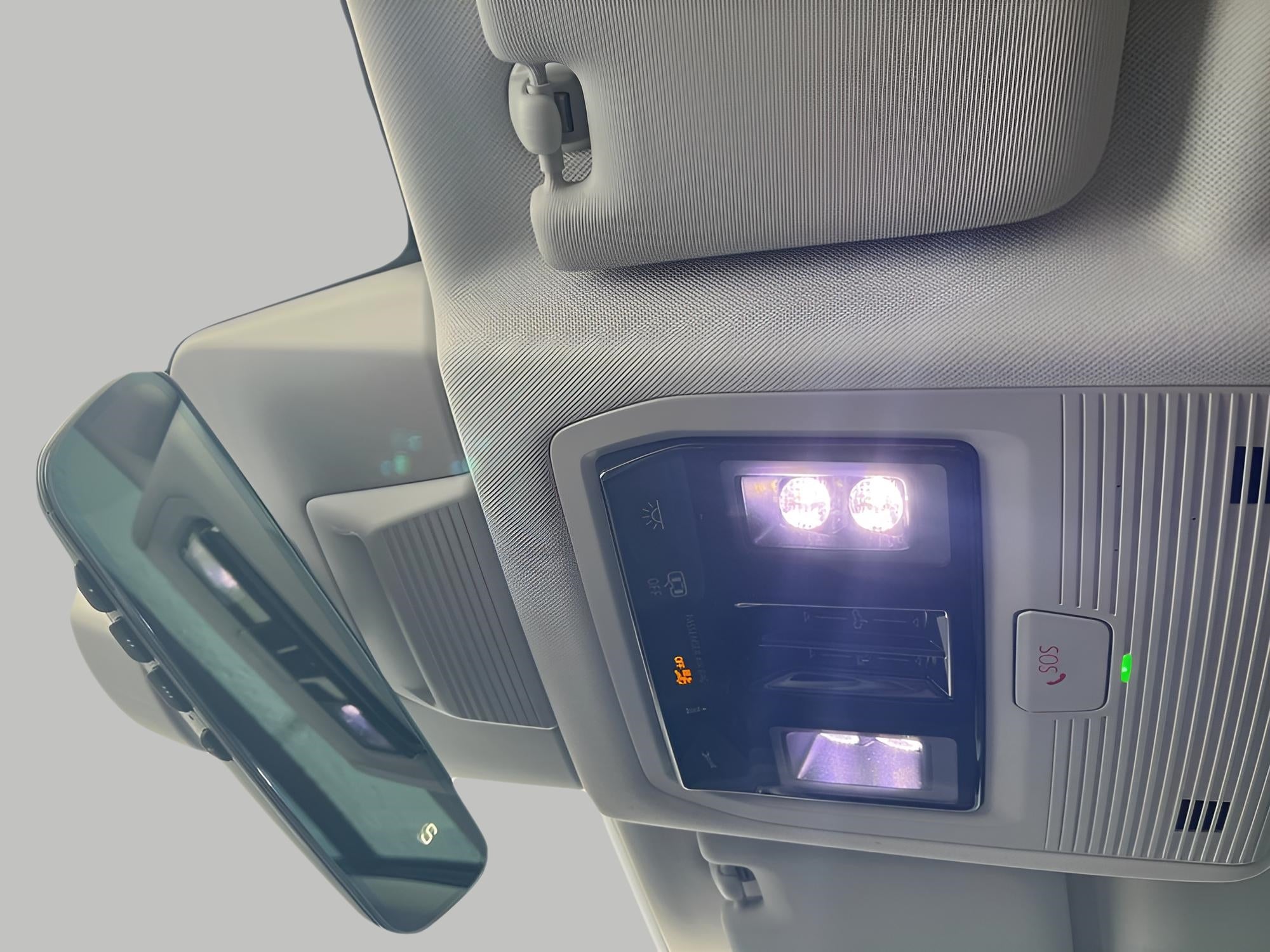 2025 Volkswagen Tiguan 2.0T SE 4MOTION