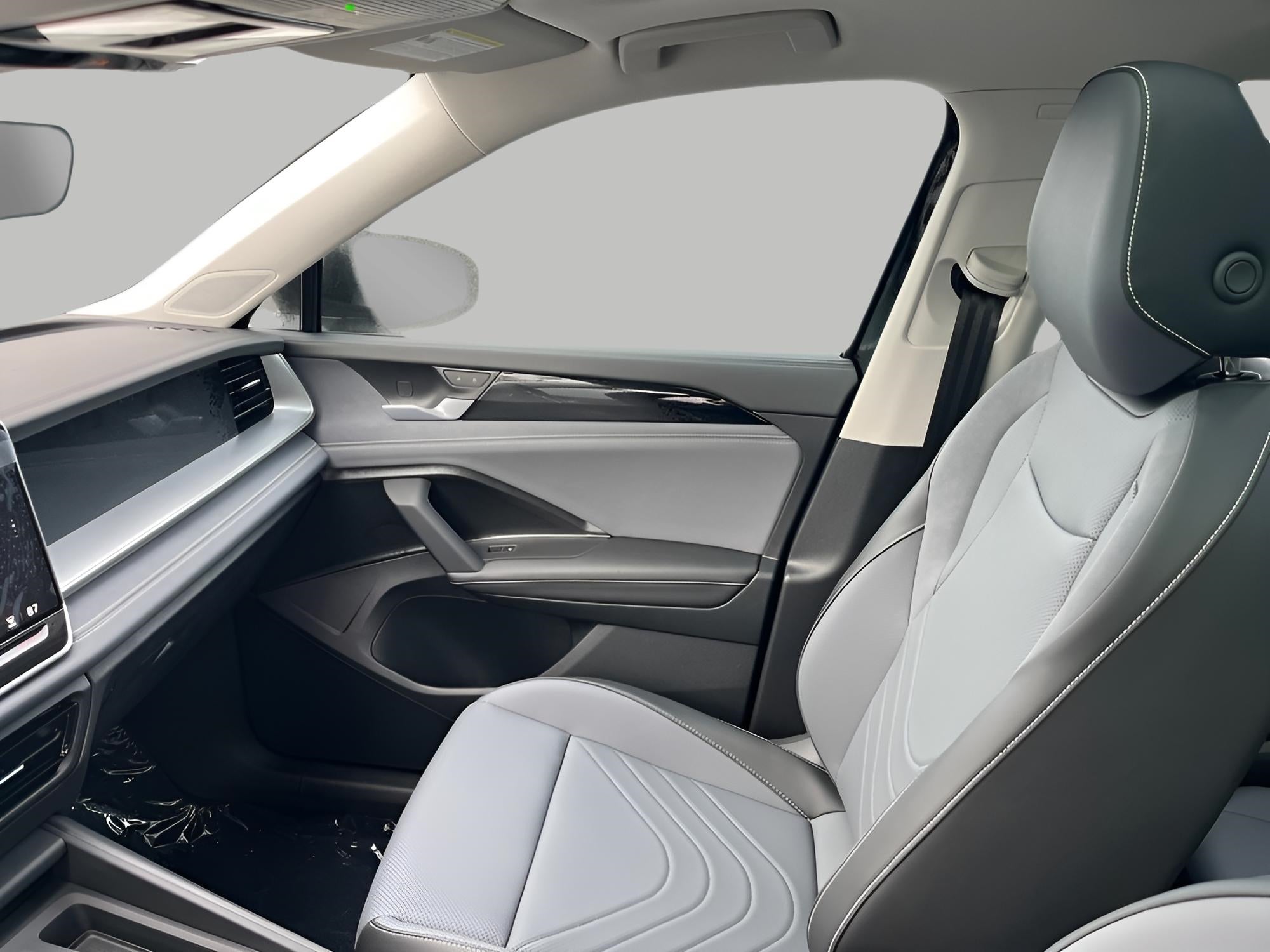 2025 Volkswagen Tiguan 2.0T SE 4MOTION