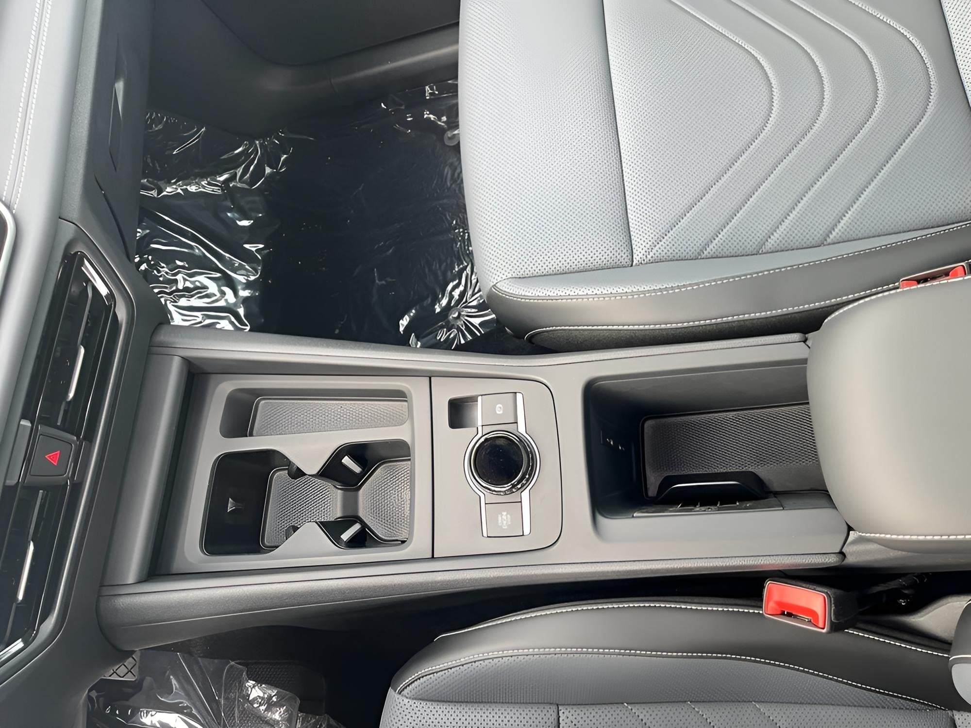 2025 Volkswagen Tiguan 2.0T SE 4MOTION