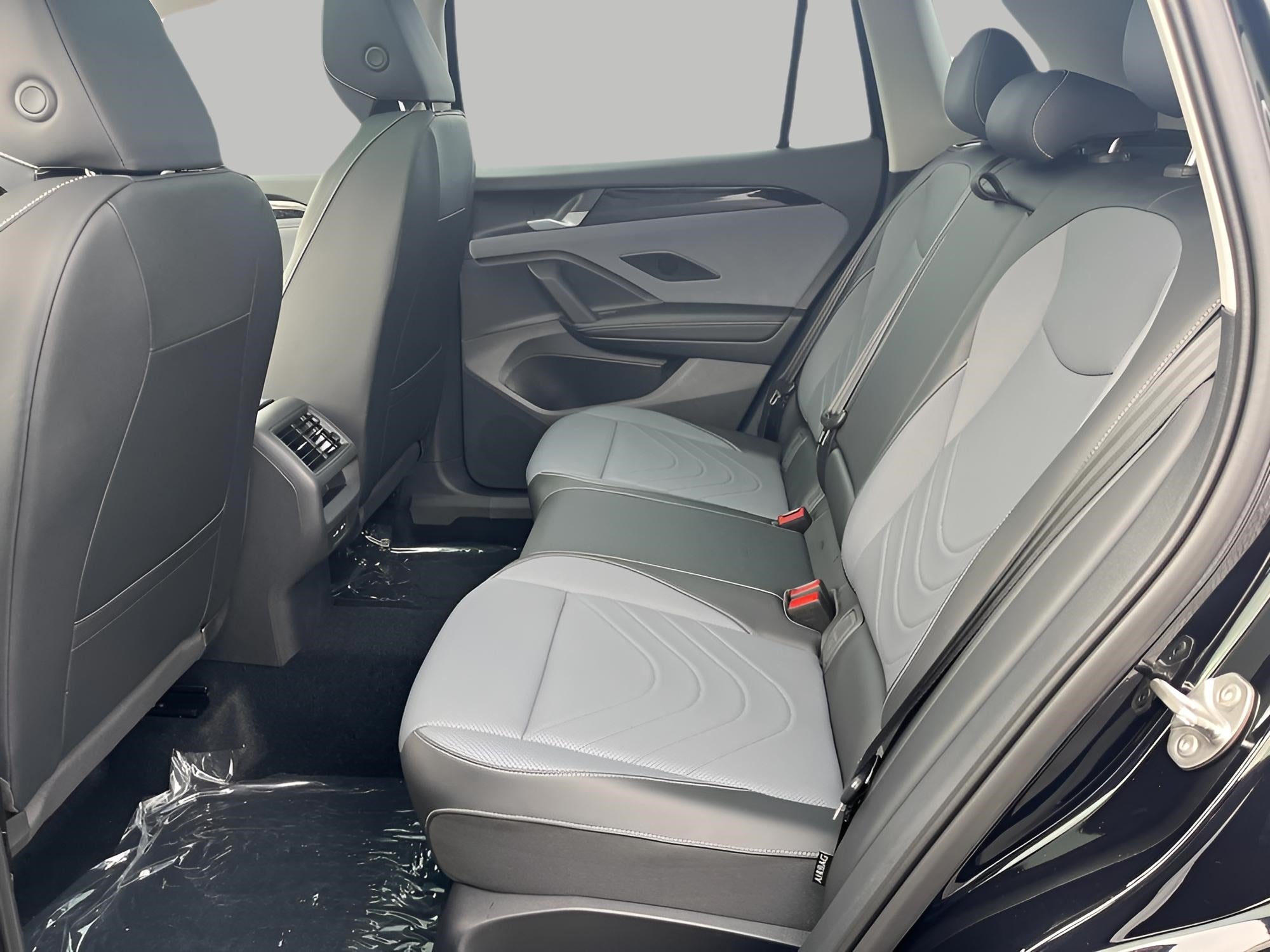 2025 Volkswagen Tiguan 2.0T SE 4MOTION