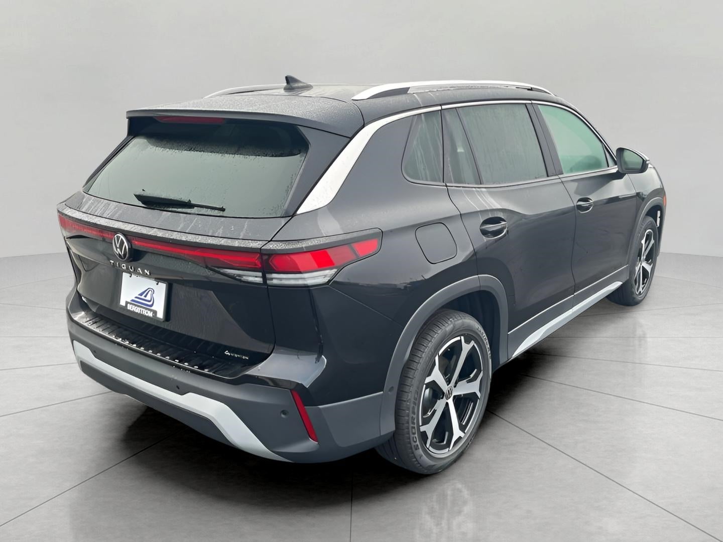 2025 Volkswagen Tiguan 2.0T SE 4MOTION