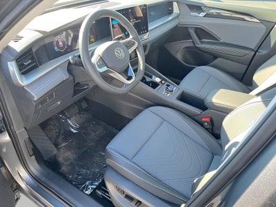 2025 Volkswagen Tiguan 2.0T SE 4MOTION