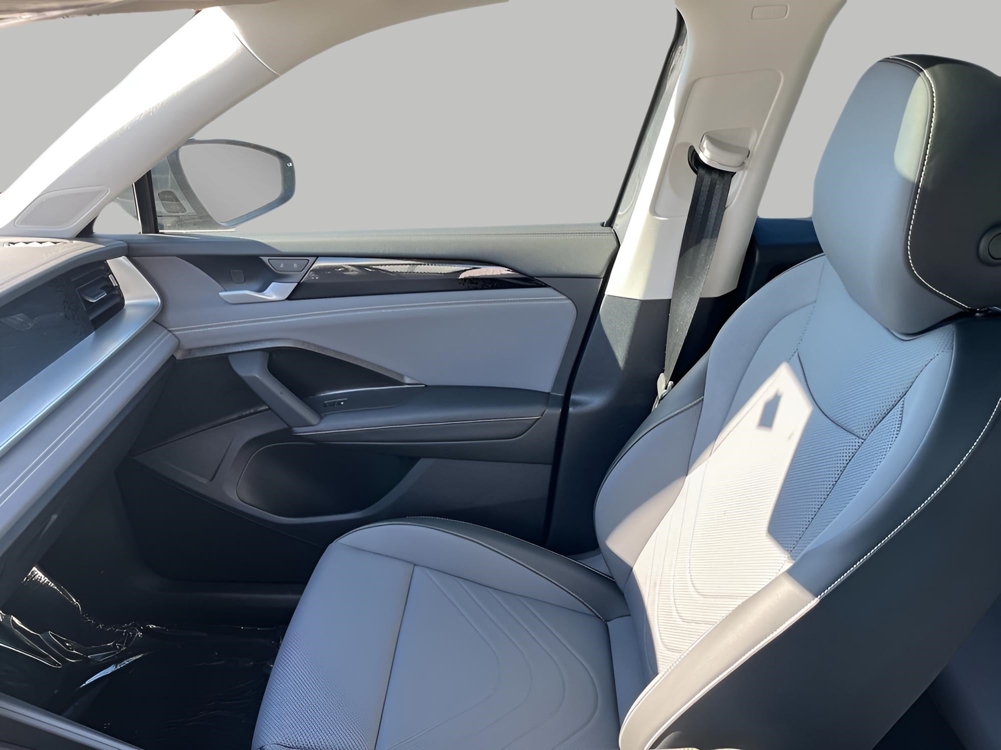 2025 Volkswagen Tiguan 2.0T SE 4MOTION