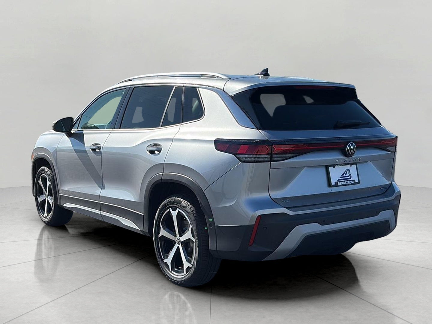 2026 Volkswagen Tiguan SE 4MOTION