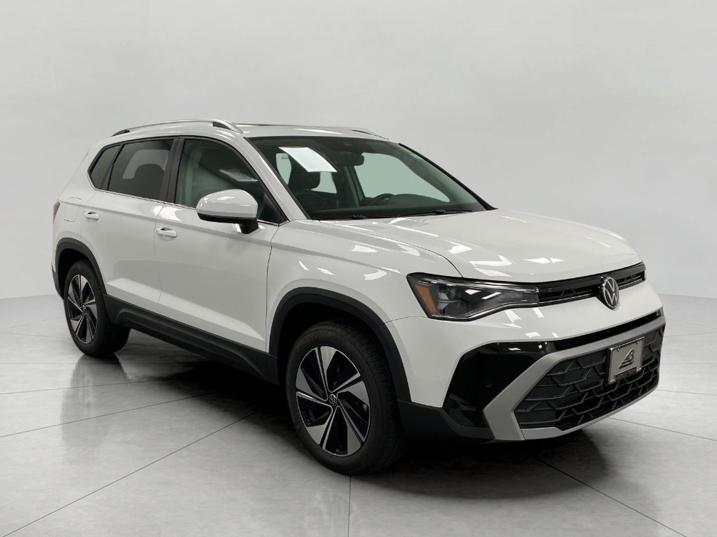 2026 Volkswagen Taos SE FWD