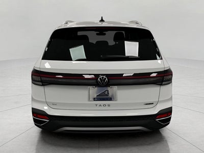 2026 Volkswagen Taos SE FWD