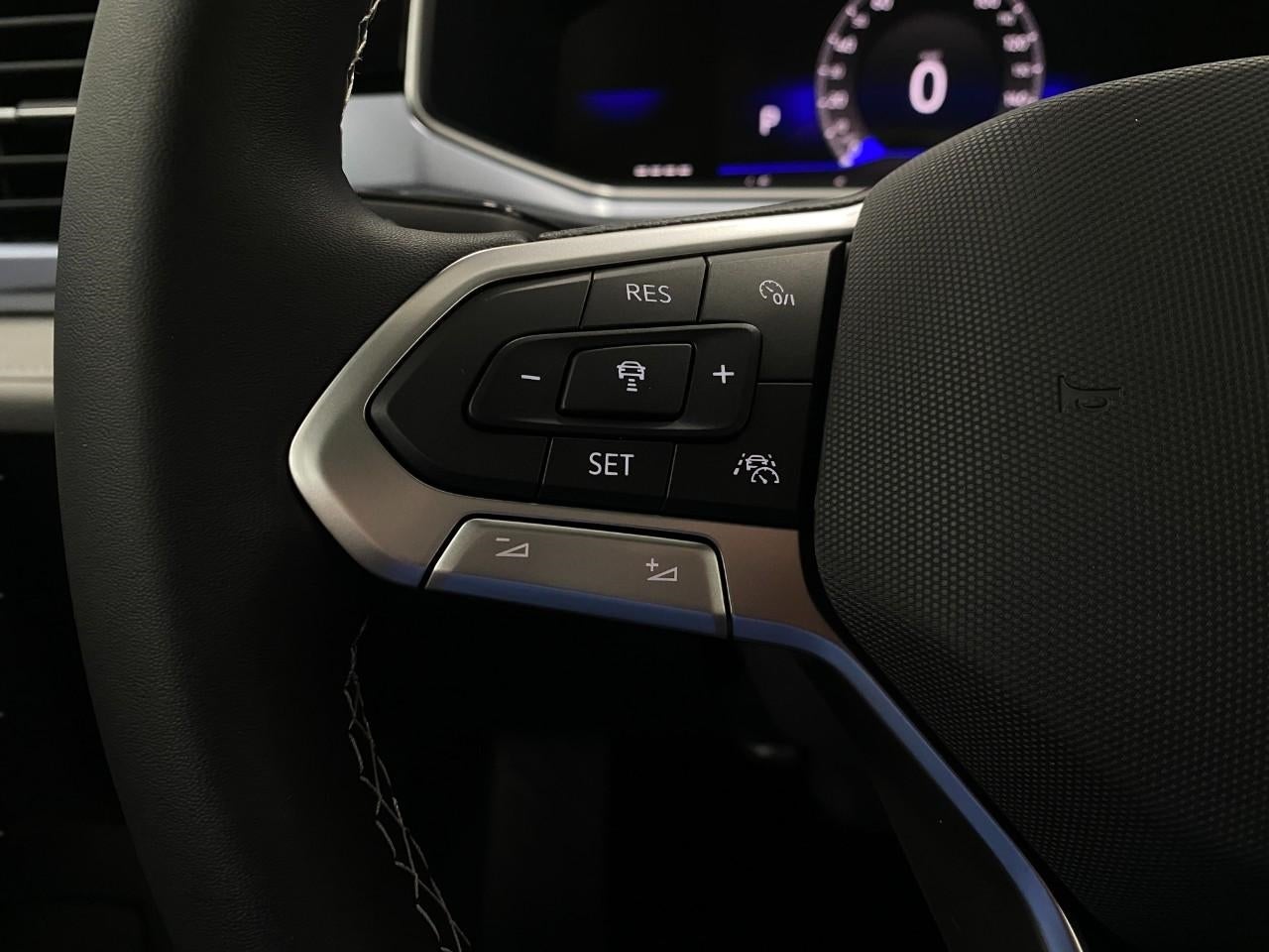 2026 Volkswagen Taos SE FWD
