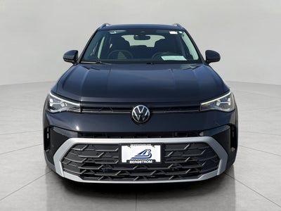 2025 Volkswagen Taos SE 4MOTION