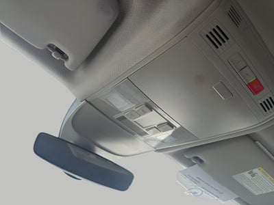 2025 Volkswagen Taos SE 4MOTION