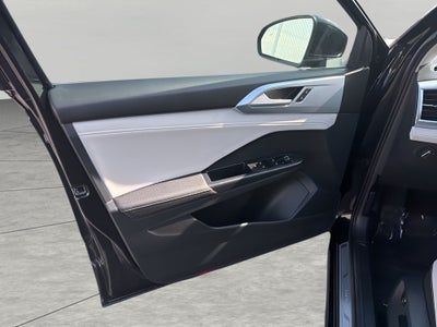 2025 Volkswagen Taos SE 4MOTION