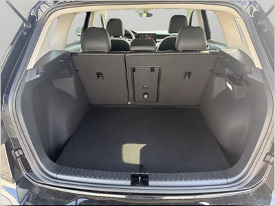 2025 Volkswagen Taos SE 4MOTION