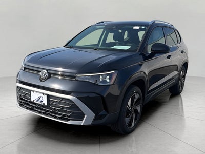 2025 Volkswagen Taos SE 4MOTION