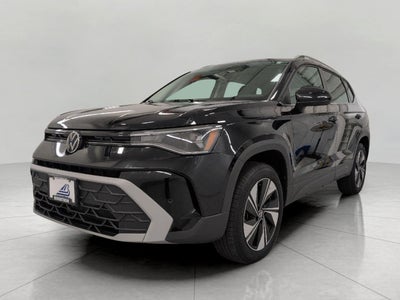 2025 Volkswagen Taos SE 4MOTION