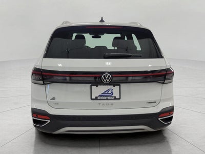 2025 Volkswagen Taos SE 4MOTION