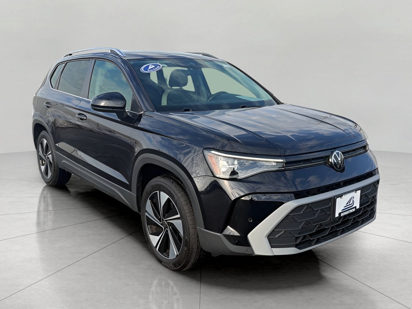 2025 Volkswagen Taos SE 4MOTION