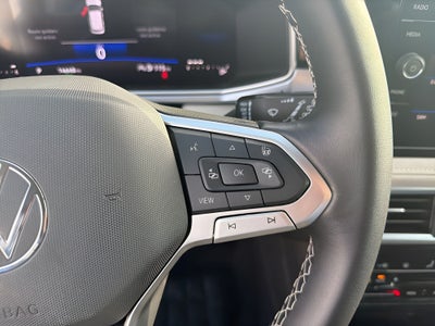 2025 Volkswagen Taos SE 4MOTION