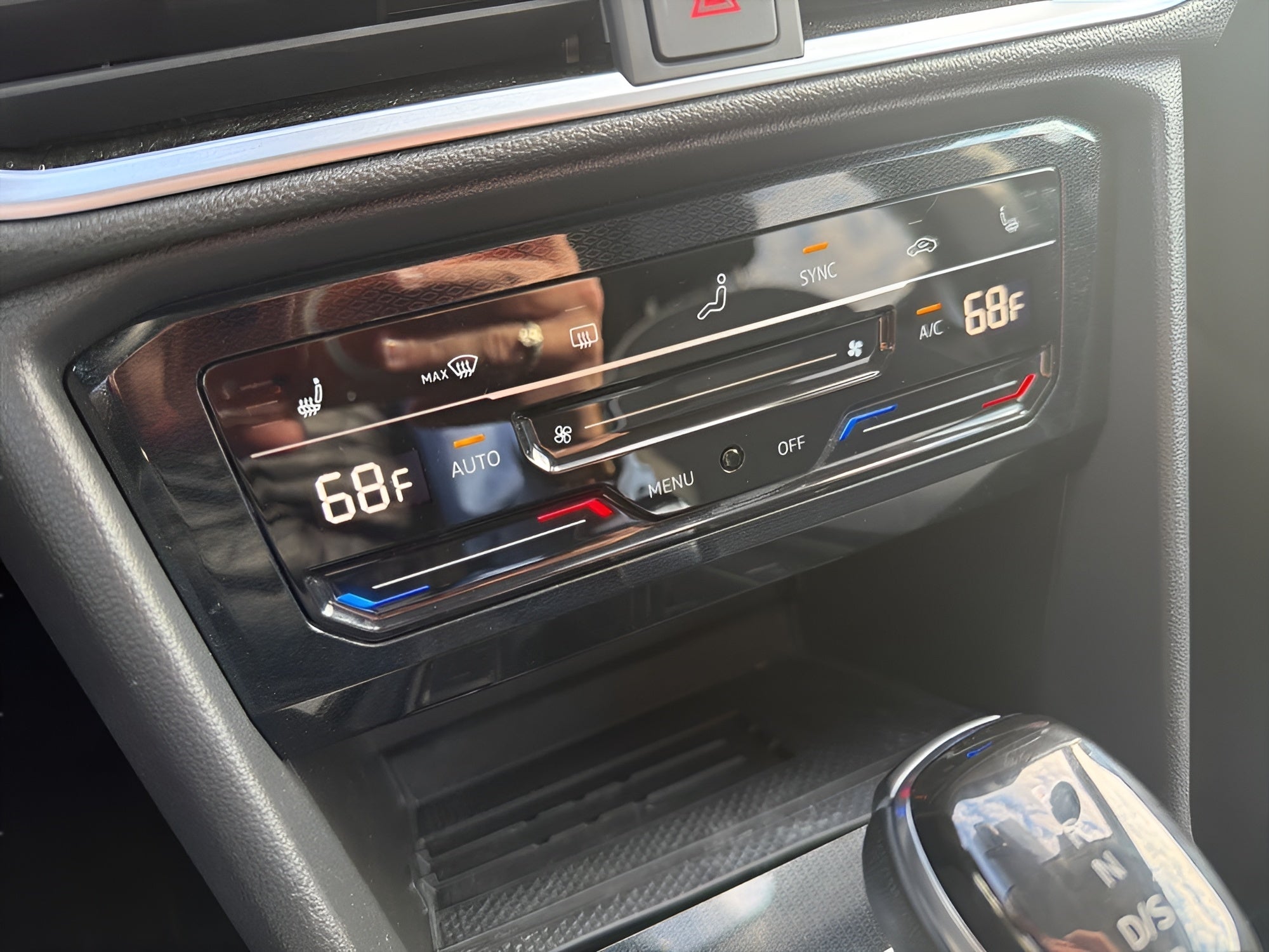 2025 Volkswagen Taos SE 4MOTION