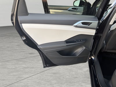 2025 Volkswagen Taos SE 4MOTION