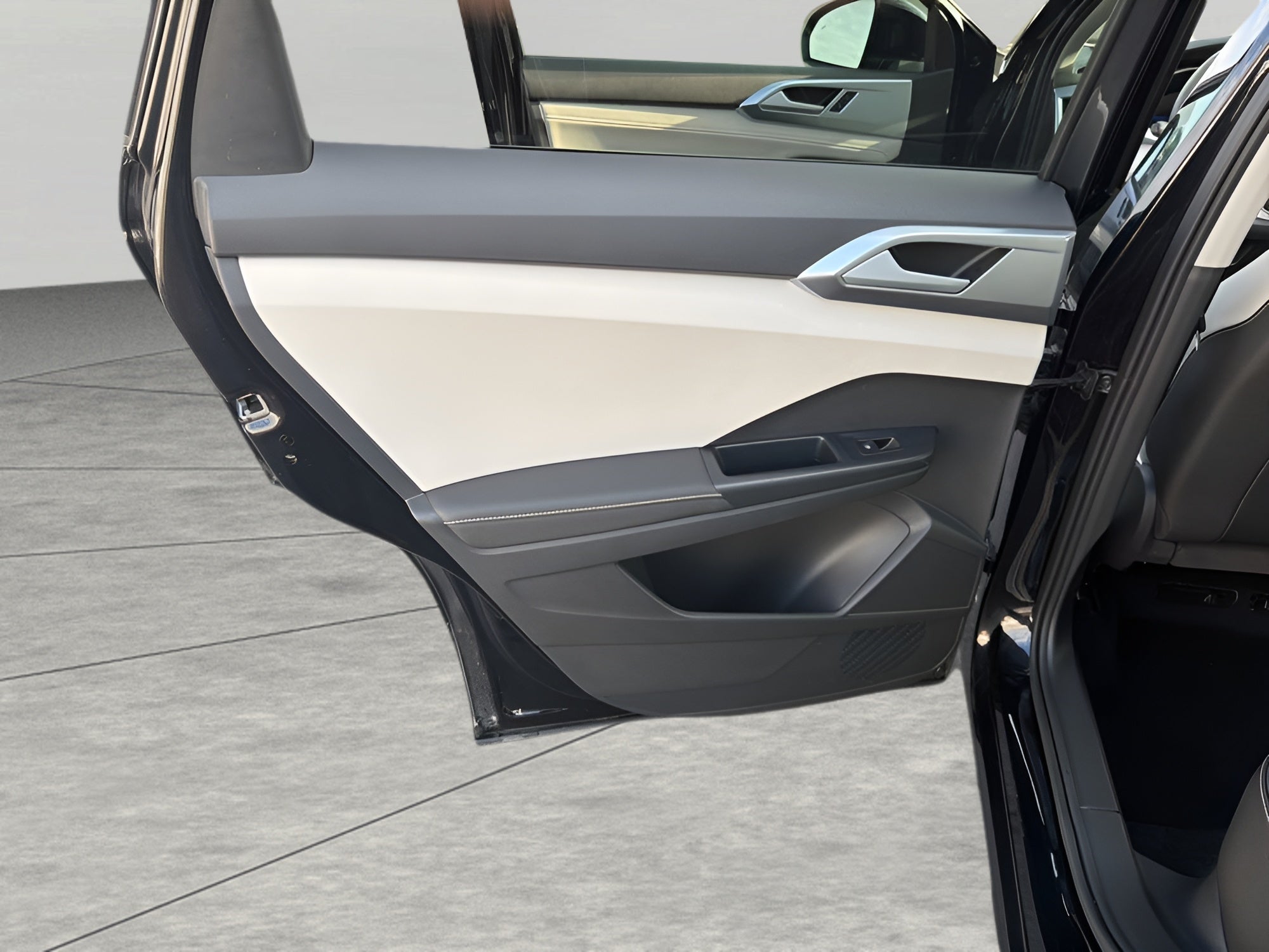 2025 Volkswagen Taos SE 4MOTION