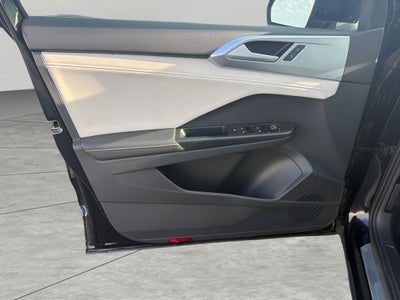 2025 Volkswagen Taos SE 4MOTION